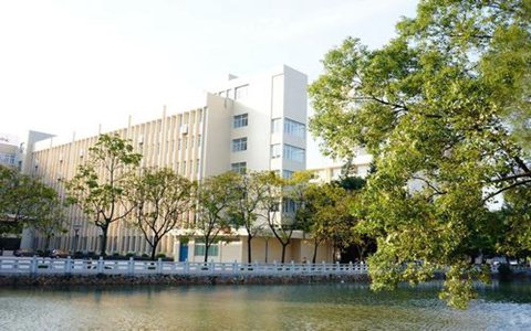 重庆应用技术职业学院电子商务专业介绍