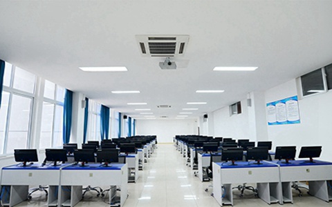 重庆市渝北职业教育中心数控技术应用专业介绍