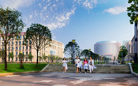 重庆市江南职业学校专业报名收费贵不贵
