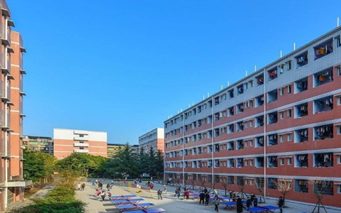 2021年重庆卫校还可以报名吗