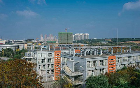 重庆市矿业工程学校专业报名收费贵不贵