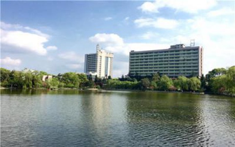 重庆市农业机械化学校专业报名收费贵不贵