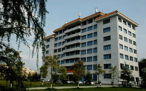 重庆市医药卫生学校专业学费要多少钱