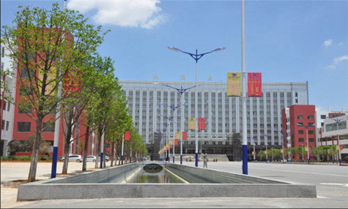 重庆市农业学校宠物养护与经营专业介绍
