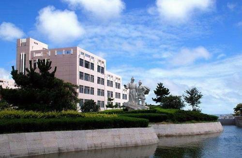 重庆市艺才技工学校老年人服务与管理专业介绍