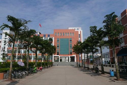 重庆市艺才技工学校美术绘画专业介绍