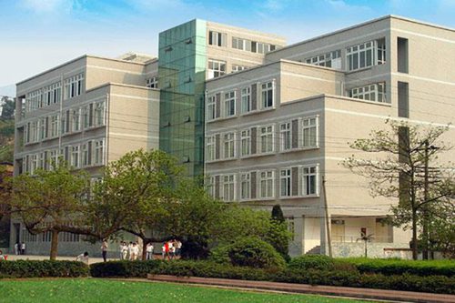 重庆市潼南恩威职业高级中学校汽车运用与维修专业介绍