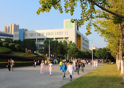 石家庄明泽职业中专学校